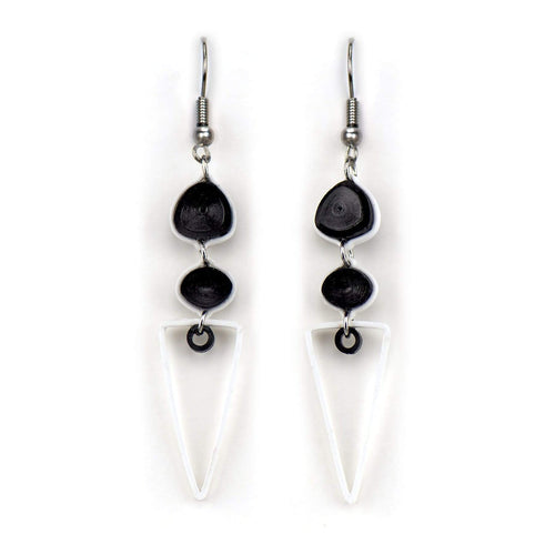 Edgy Onyx Quilled Earrings